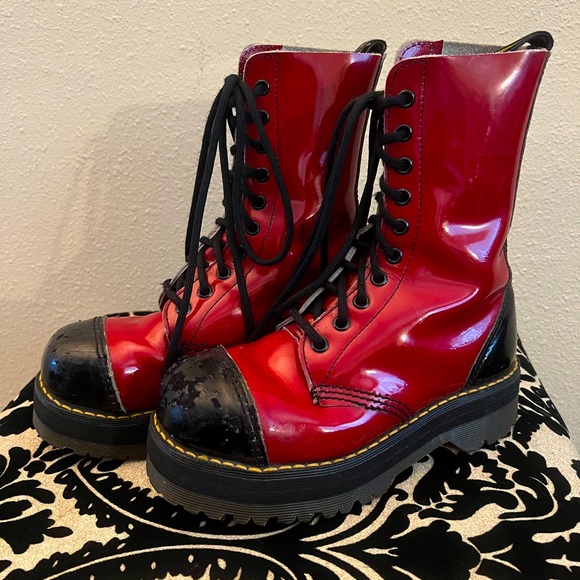 COPY - RARE Vintage Red & Black Patent Leather 10 hole Steel-toe Dr Martens Cir… - Picture 3 of 11